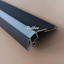 Cargar imagen en el visor de la galería, 80*32mm Aluminum LED Profile With Anti-Slip Rubber for Stair,Cinema Step Up and Down Lighting（DK-MP8032）
